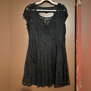 Elegant Black Lace Dress size xl